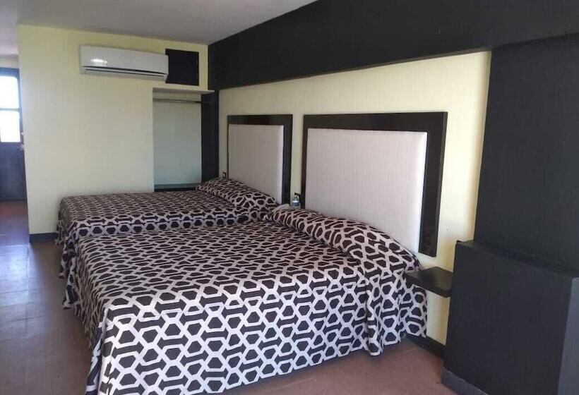 스탠다드 룸 더블 침대 2개, Essen's