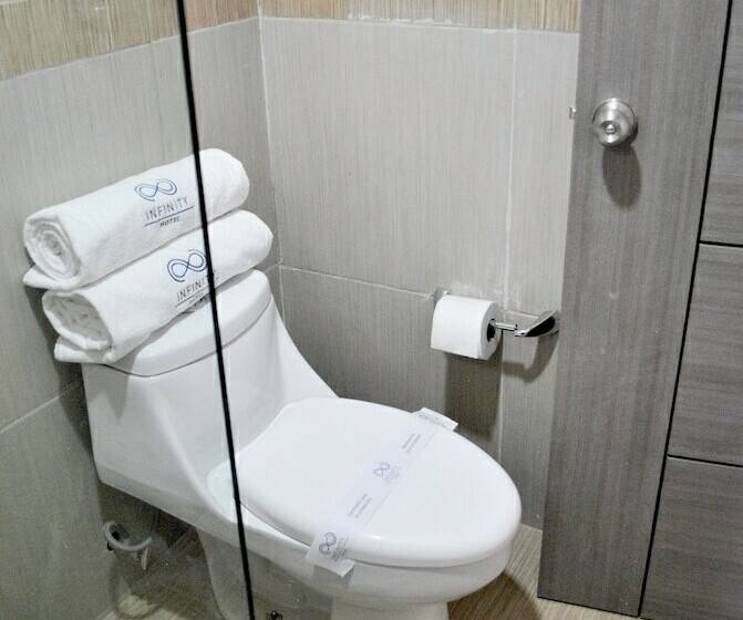 컴포트 룸, Infinity