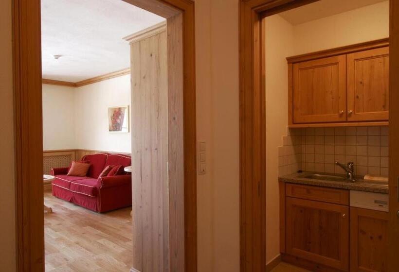 דירת חדר, Lüch Da Pćëi