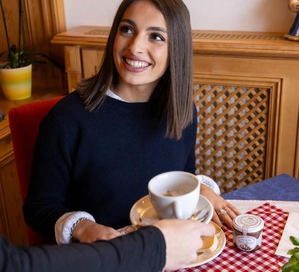 标准间, Lüch Da Pćëi