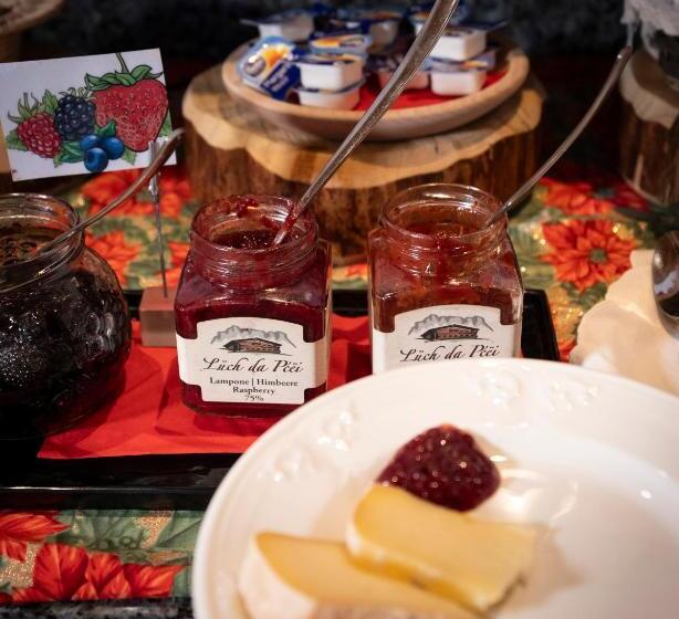 חדר סטנדרט, Lüch Da Pćëi