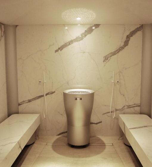 标准工作室带阳台, Lüch Da Pćëi