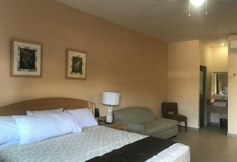 סוויטה, Navola Inn