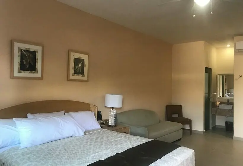 スイート, Navola Inn