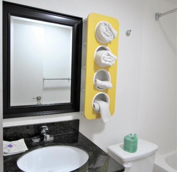 חדר סטנדרט עם מיטת קינג, Motel 6 White, Ga Cartersville