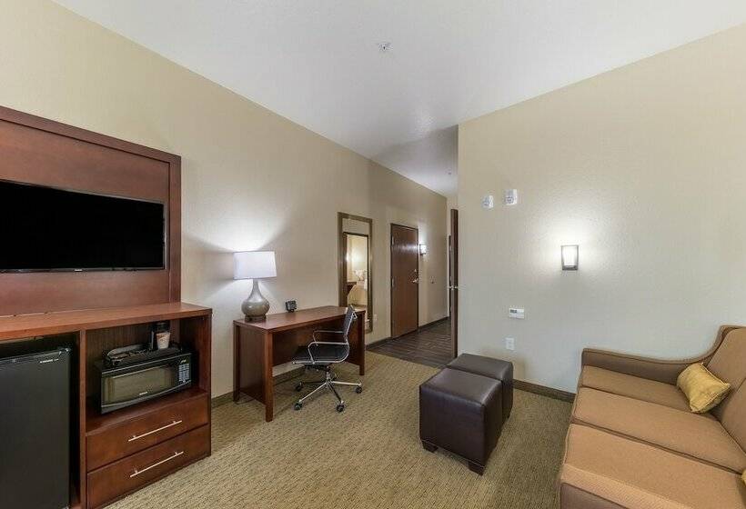 Люкс, Comfort Suites Grand Prairie  Arlington North