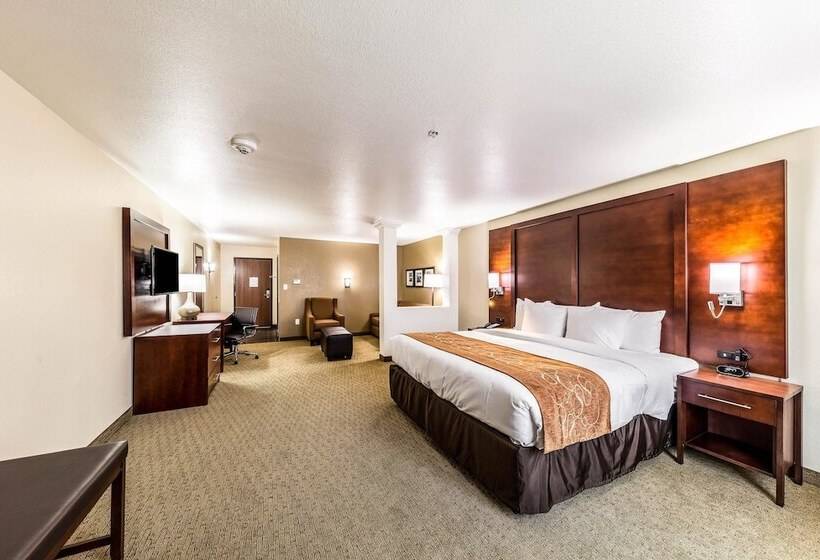 Люкс, Comfort Suites Grand Prairie  Arlington North