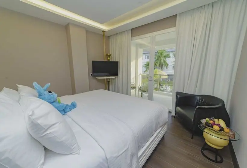 Premium Room Pool View, Dash Resort Langkawi