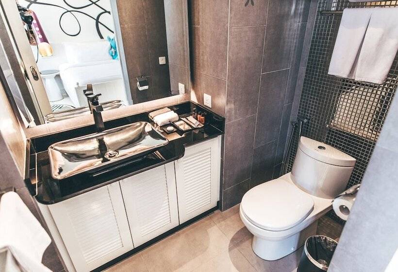 수피리어 룸 풀장 전망, Dash Resort Langkawi