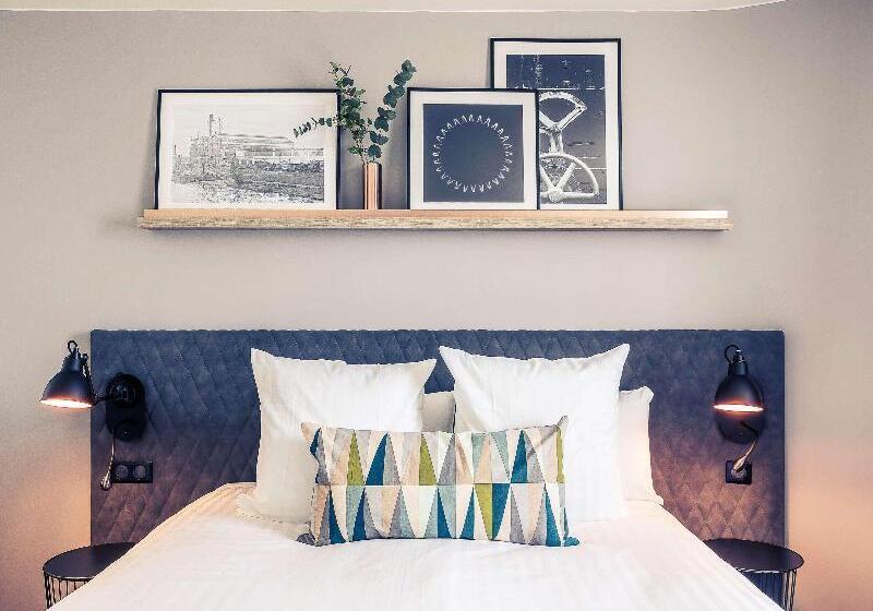 Семейный Номер, Hôtel Mercure Paris Gennevilliers