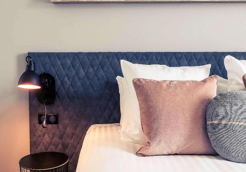 Семейный Номер, Hôtel Mercure Paris Gennevilliers