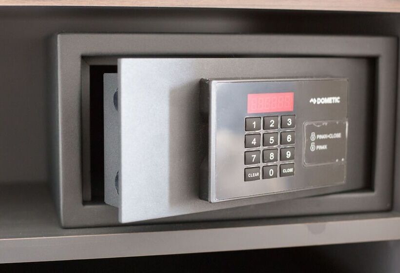 スタンダードシングルルーム, M S Est Shijo Karasuma