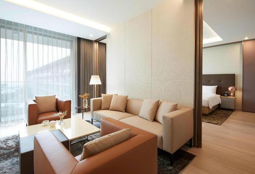 キングサイズベッドのデラックススイート, Marriott Jeju Shinhwa World