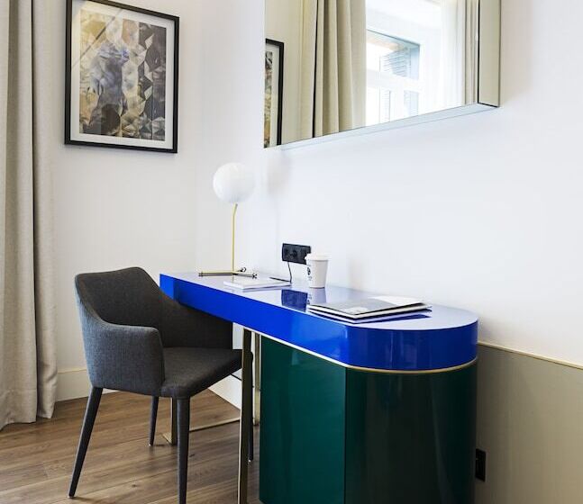 اتاق پرمیوم, One Shot Fortuny 07