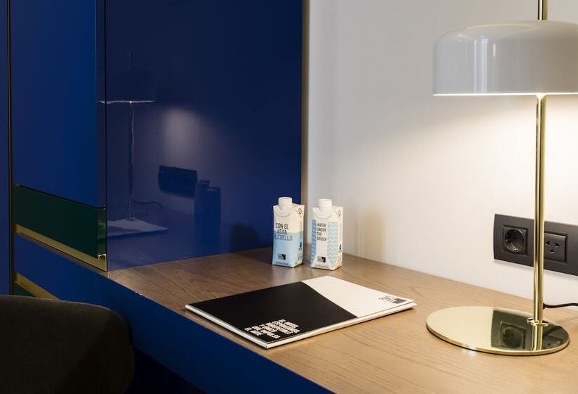 اتاق پرمیوم, One Shot Fortuny 07