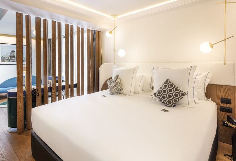 اتاق لوکس با تراس, One Shot Fortuny 07