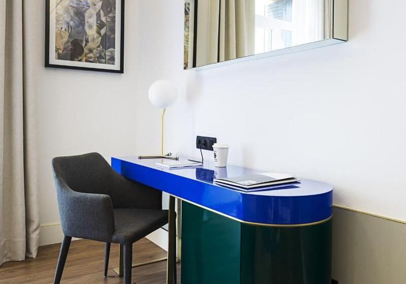 اتاق پرمیوم, One Shot Fortuny 07