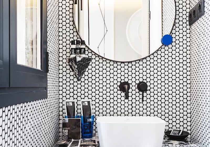 اتاق استاندارد یک نفره, One Shot Fortuny 07