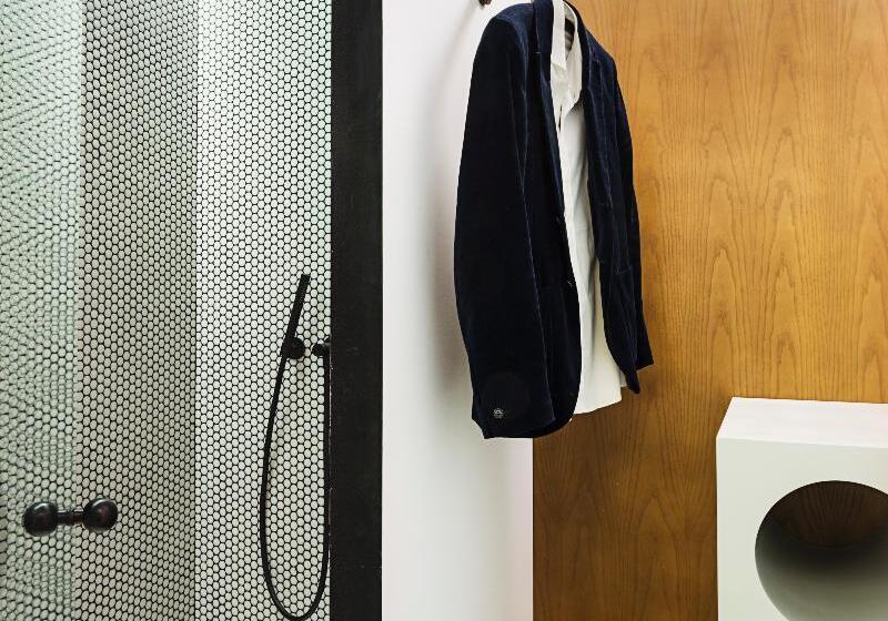 اتاق اجرایی, One Shot Fortuny 07