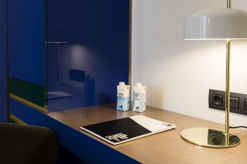 اتاق استاندارد, One Shot Fortuny 07