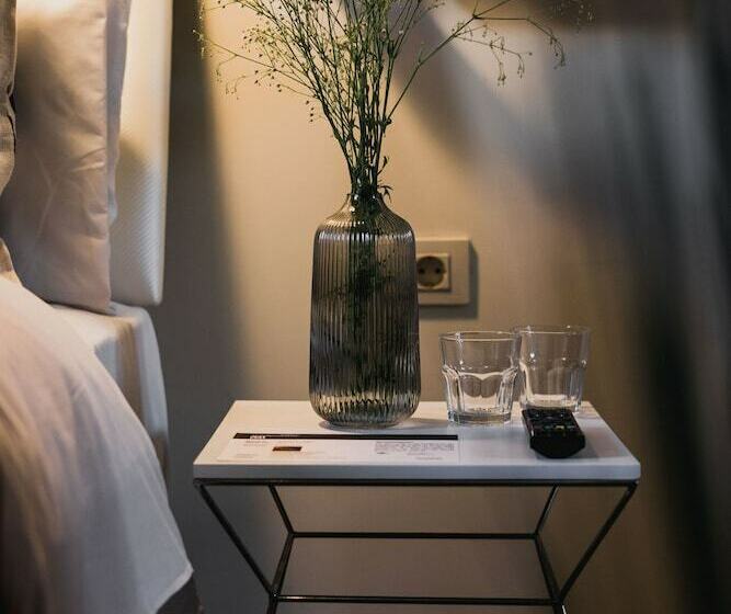 اتاق استاندارد, Room Select Sol