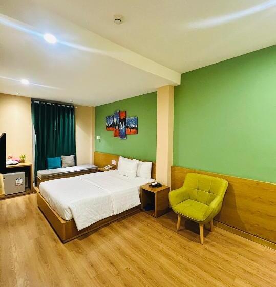 اتاق لوکس با تخت بزرگ, A25 Hotel   142 Bùi Thị Xuân