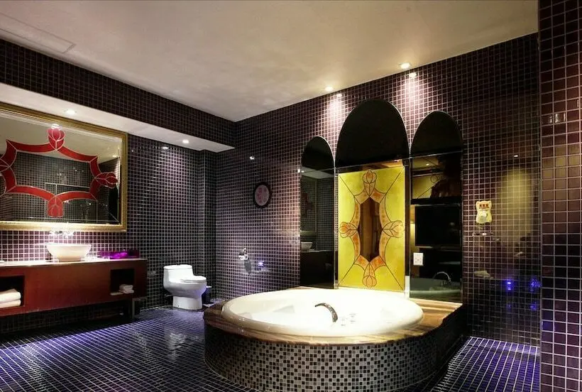 سوییت سوپریور, Royal Group Motel Wu Yin Branch