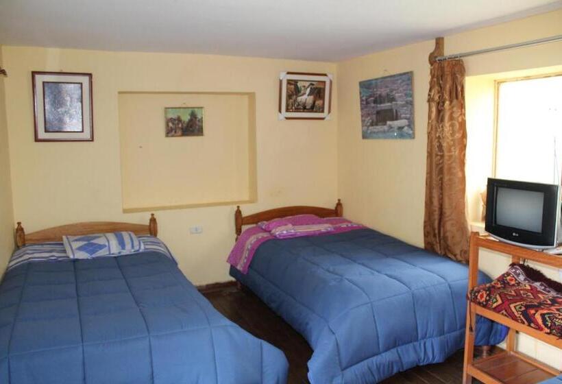 标准三人间, Las Portadas