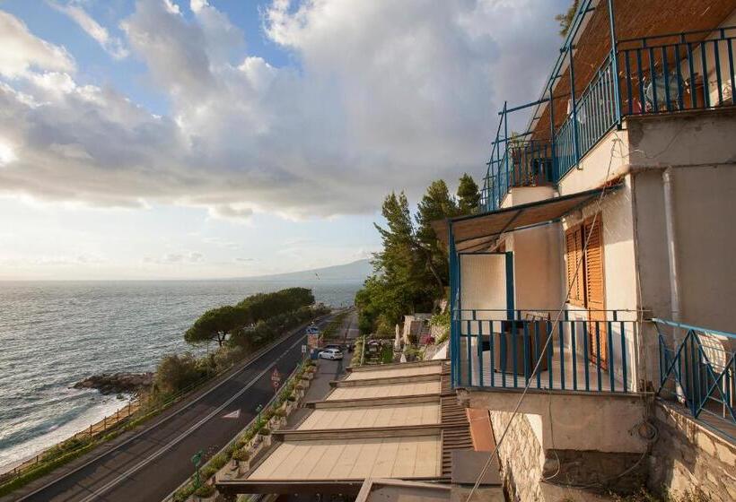 オーシャンビュースタンダードルームバルコニー付き, Oasi Relais