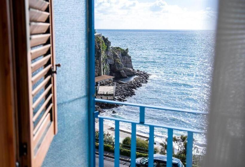 Quarto Estandar Vista Mar com Sacada, Oasi Relais