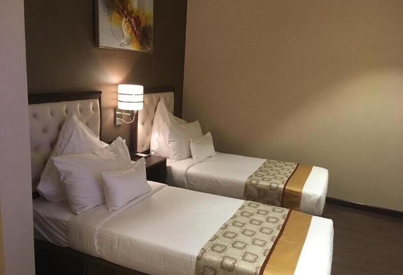Полулюкс, Home Inn Hotel Suites