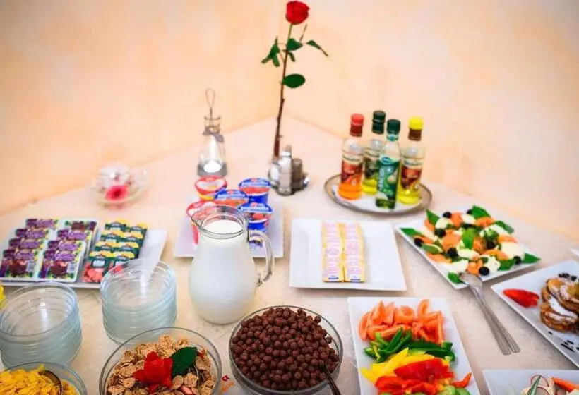 اتاق استاندارد سه نفره, Kaskada