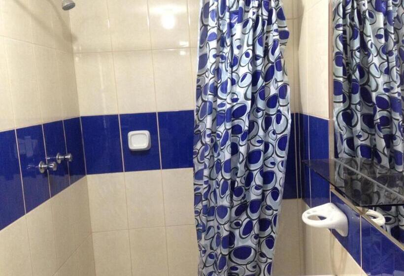 اتاق استاندارد یک نفره, Los Gladiolos