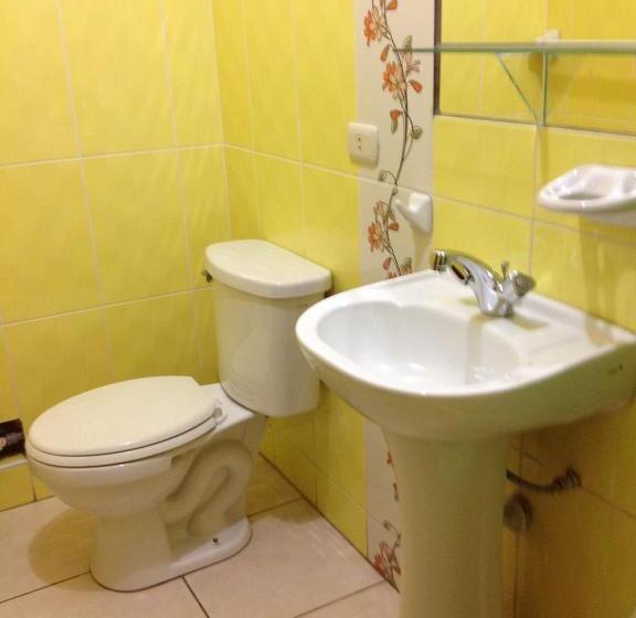 اتاق خانوادگی, Los Gladiolos