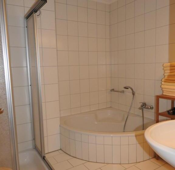 침실 2개 아파트, Tauernglöckl