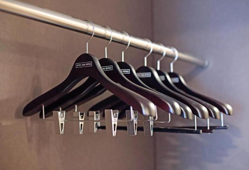 Номер Deluxe, The Royal Park Hotel Kyoto Shijo