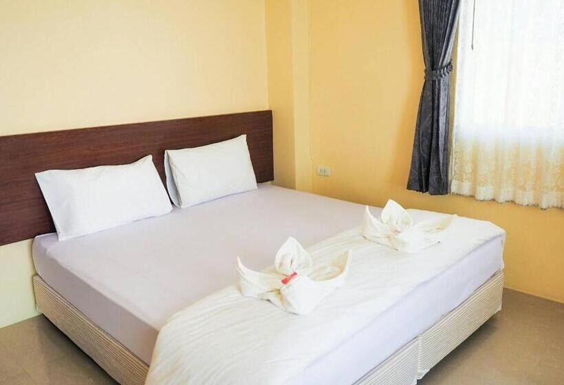 חדר דלוקס לשלושה, Wansiri Mansion