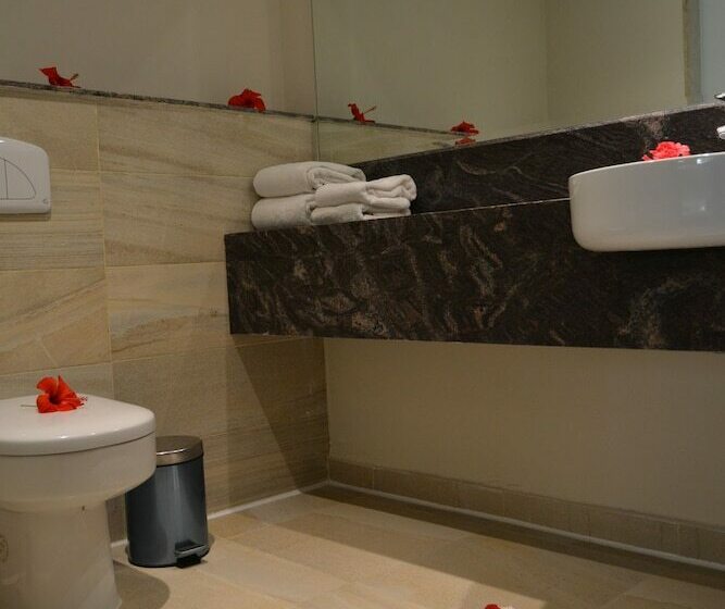 استودیوی استاندارد, Rivoli Suites