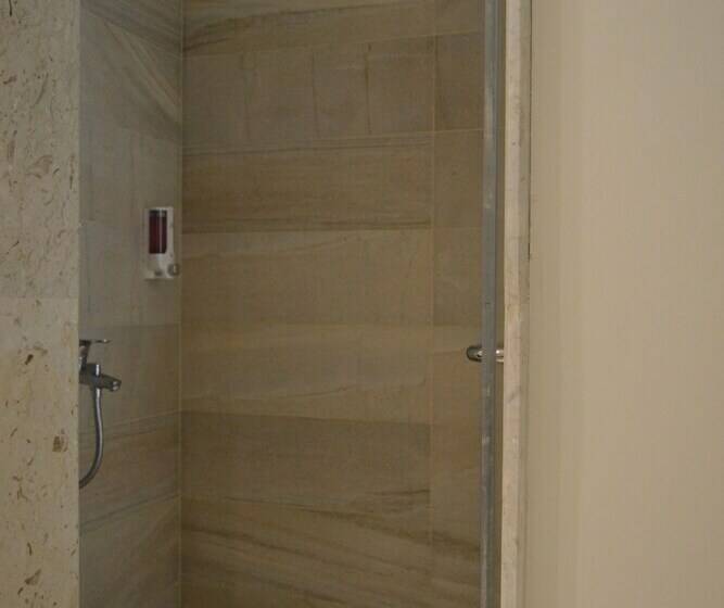 استودیوی استاندارد, Rivoli Suites