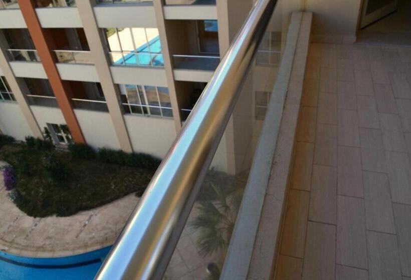 آپارتمان 1 خوابه, Rivoli Suites