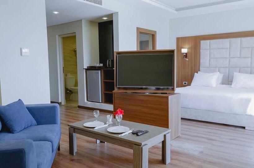 اتاق لوکس با تخت بزرگ, Rivoli Suites