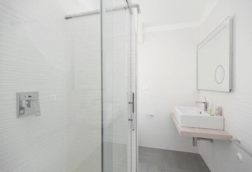 キングサイズベッドのスタンダードルーム, B&b Ligure Rooms