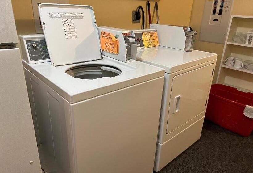 Családi Szoba, Char's Landing Hostel