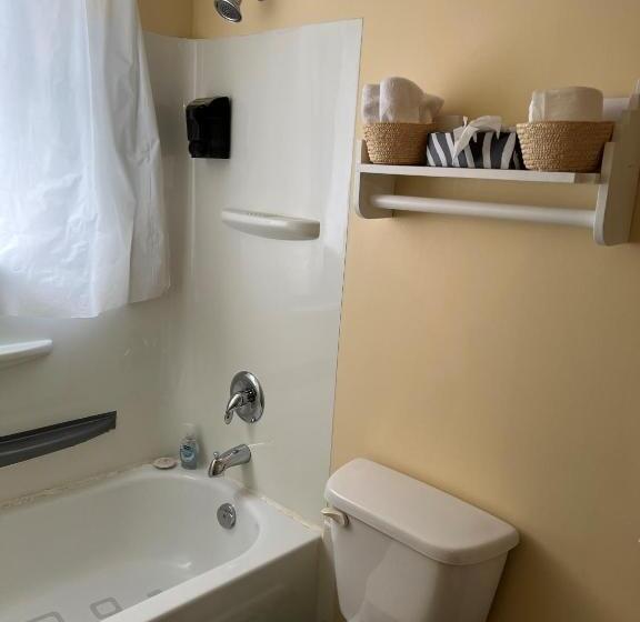 Családi Szoba, Char's Landing Hostel