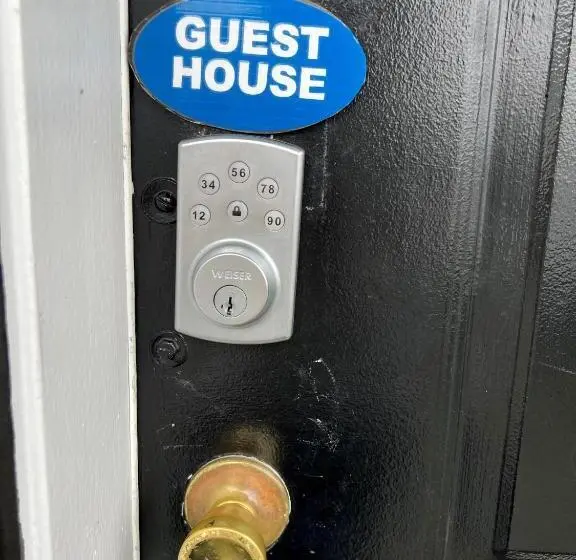 スイート(家族用), Char's Landing Hostel