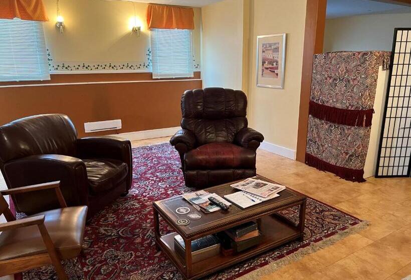 Családi Suite, Char's Landing Hostel