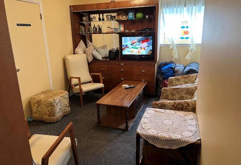 Standard Szoba, Char's Landing Hostel