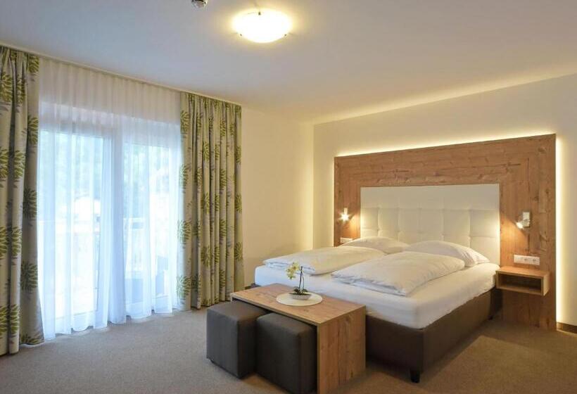 Comfort room with balcony, Berghof