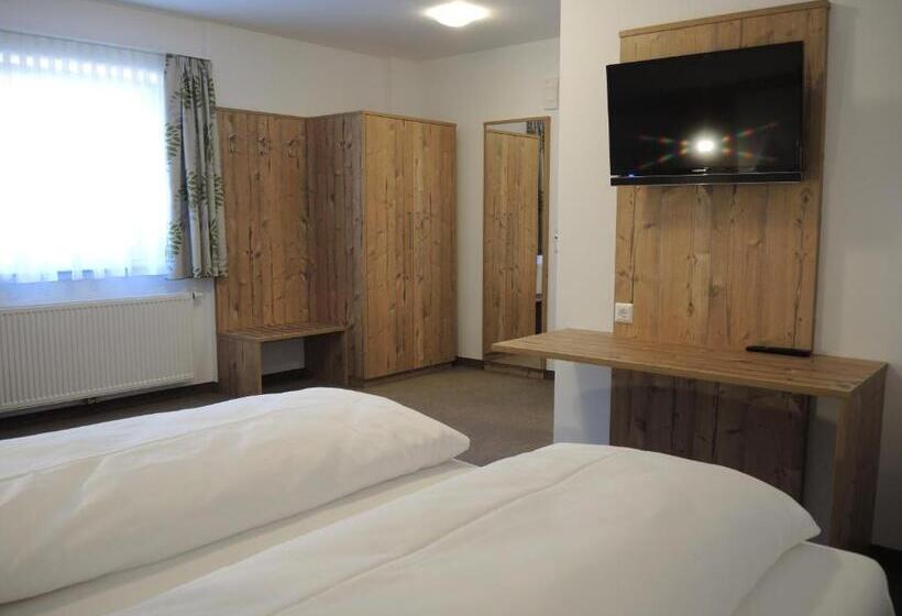 غرفة كومفورت, Berghof