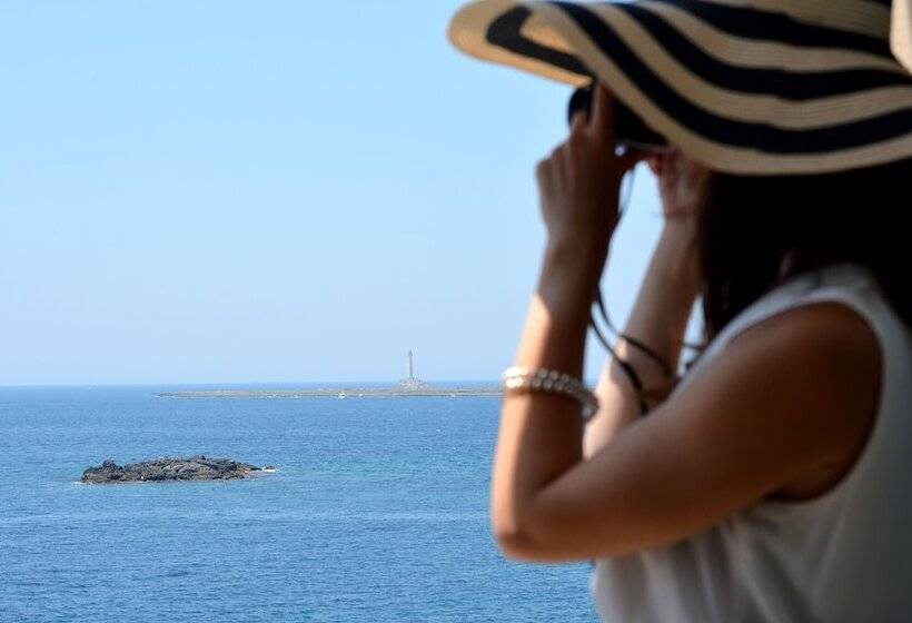 جناح جونيور مطلّ علي البحر, I Bastioni San Domenico   Boutique